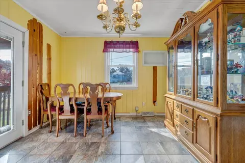 3116 Spring Rd SW, Roanoke, VA 24015 photo 5