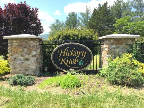 3741 Knob Creek Trl, Elliston, VA 24087