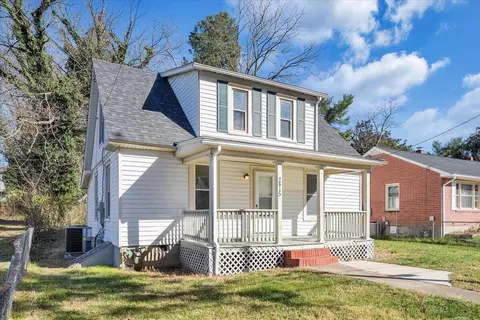 2415 Delaware Ave NW, Roanoke, VA 24017