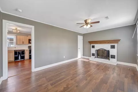 Living - 6714 Albert Rd, Roanoke, VA 24019 photo 1 of 13