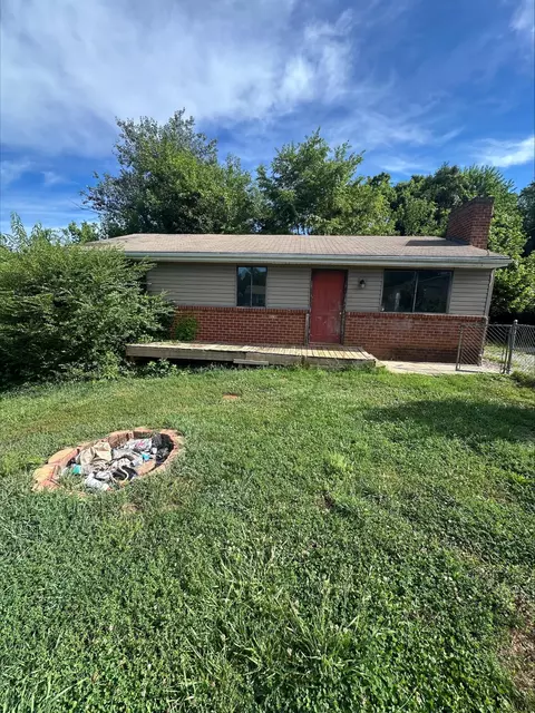 1374 Gillette Ave SE, Roanoke, VA 24014