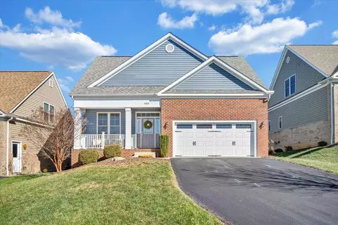 605 Kentwood Dr, Blacksburg, VA 24060