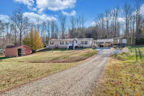 506 Wysong Mill Rd, Hardy, VA 24101
