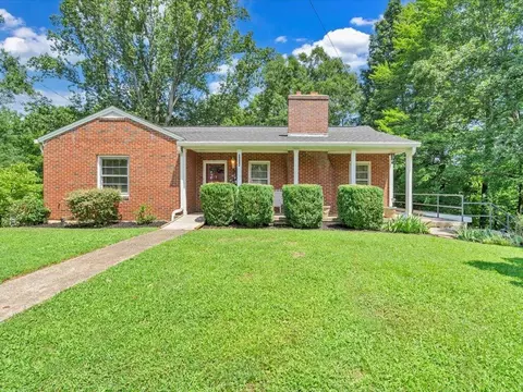 4214 Sunset Dr, Martinsville, VA 24112