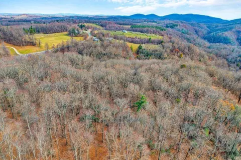15885 Woolvine Hwy, Floyd, VA 24091 photo 3