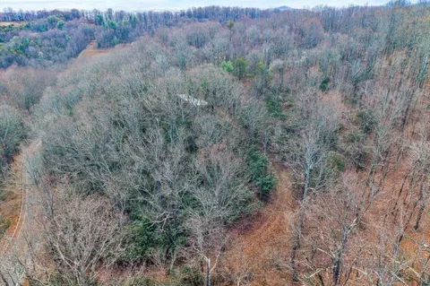 15885 Woolvine Hwy, Floyd, VA 24091 photo 10