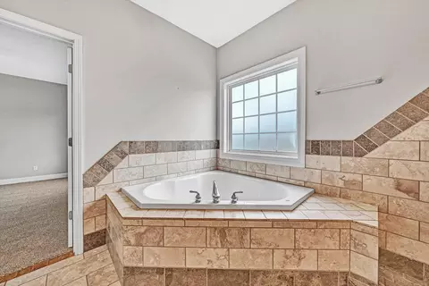 Bath - 8540 Goodview Rd, Goodview, VA 24095 photo 4 of 5