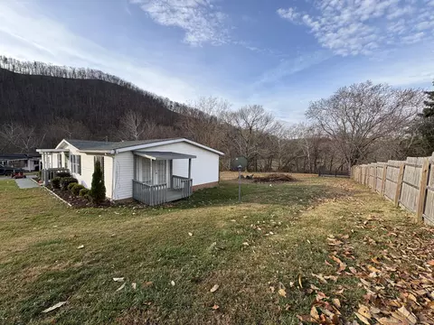 125 Compton Dr, Elliston, VA 24087 photo 15