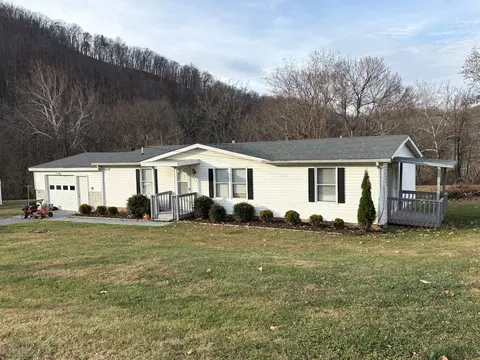125 Compton Dr, Elliston, VA 24087