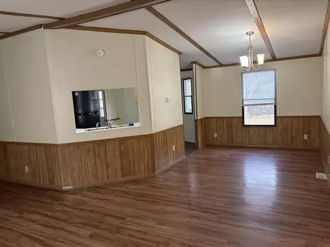 125 Compton Dr, Elliston, VA 24087 photo 2