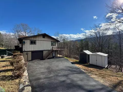 Exterior - 811 Heatherton Dr, Covington, VA 24426 photo 3 of 14