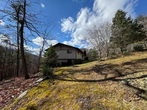 Exterior - 811 Heatherton Dr, Covington, VA 24426 photo 6 of 14
