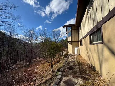Exterior - 811 Heatherton Dr, Covington, VA 24426 photo 5 of 14