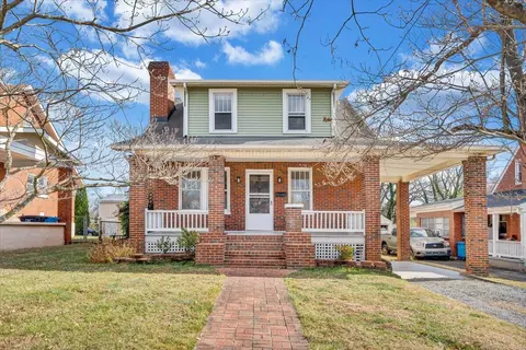 177 Huntington Blvd NE, Roanoke, VA 24012