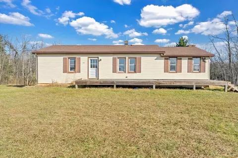 2744 Pecks Rd, Bedford, VA 24523
