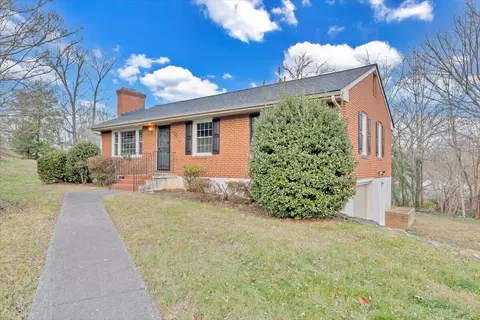 3406 Poplar Dr, Roanoke, VA 24018