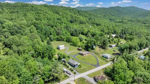 View/Area - 1108 E Dolly Ann Dr, Covington, VA 24426 photo 3 of 5