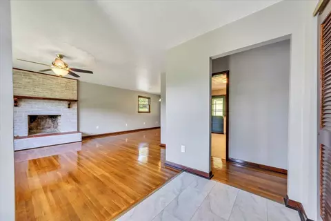 Living - 1108 E Dolly Ann Dr, Covington, VA 24426 photo 1 of 6
