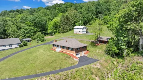 View/Area - 1108 E Dolly Ann Dr, Covington, VA 24426 photo 4 of 5