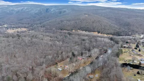 254 River Rd S, Covington, VA 24426 photo 9