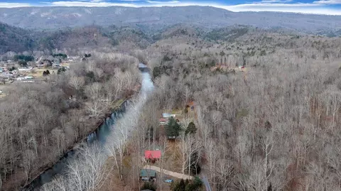 254 River Rd S, Covington, VA 24426 photo 6