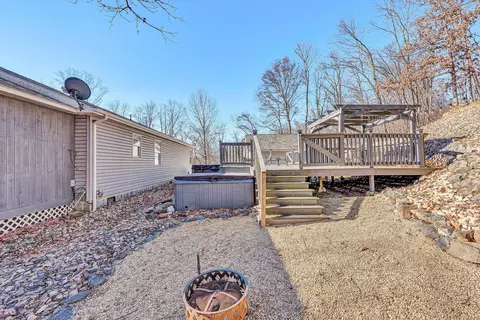 Exterior - 1311 Walnut Shell Dr, Vinton, VA 24179 photo 7 of 17