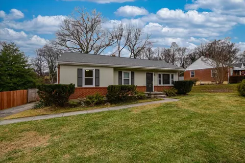 4846 Showalter Rd NW, Roanoke, VA 24017