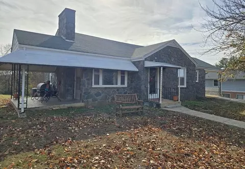 1880 Old Chatham Rd, Martinsville, VA 24112