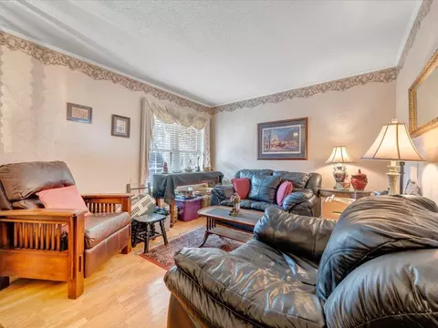 Living - 138 Carriage Ct, Ridgeway, VA 24148 photo 2 of 5