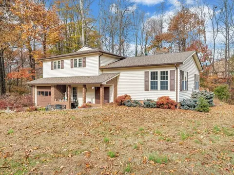 Exterior - 138 Carriage Ct, Ridgeway, VA 24148 photo 11 of 14
