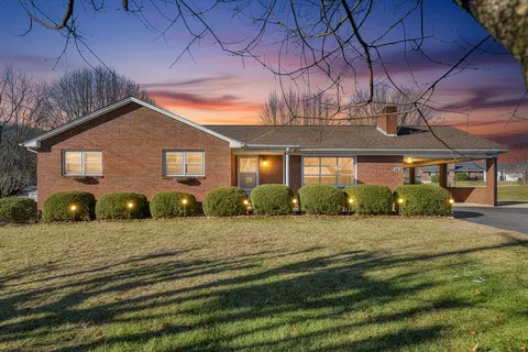 470 Hilltop Drive Dr, Rocky Mount, VA 24151