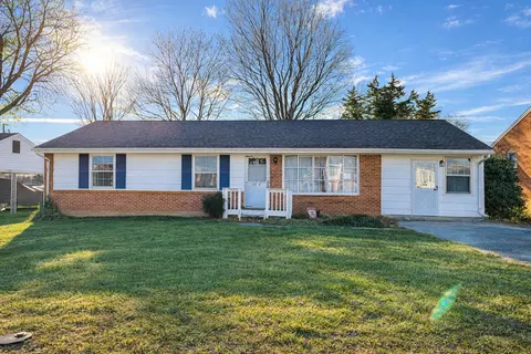5536 Capito St, Roanoke, VA 24019