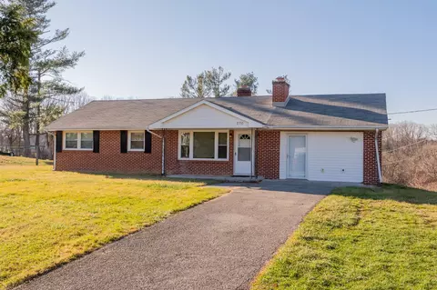 270 Dunlap Dr, Christiansburg, VA 24073