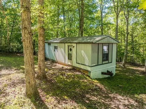Exterior - 14 River View Ave, Buffalo Junction, VA 24529 photo 8 of 20