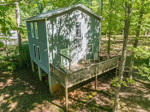 Exterior - 14 River View Ave, Buffalo Junction, VA 24529 photo 5 of 20