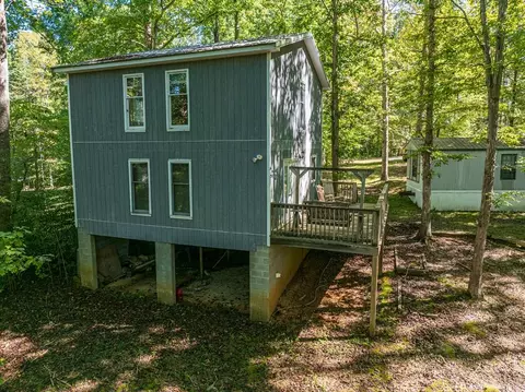 Exterior - 14 River View Ave, Buffalo Junction, VA 24529 photo 4 of 20