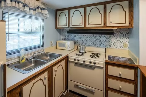 Kitchen - 14 River View Ave, Buffalo Junction, VA 24529 photo 1 of 4
