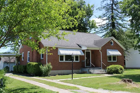 79 Holcombe Ave, New Castle, VA 24127