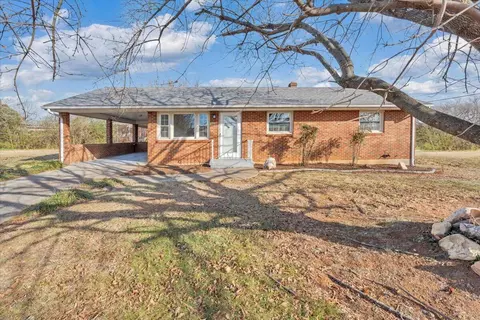 3302 Frontier Rd NW, Roanoke, VA 24012