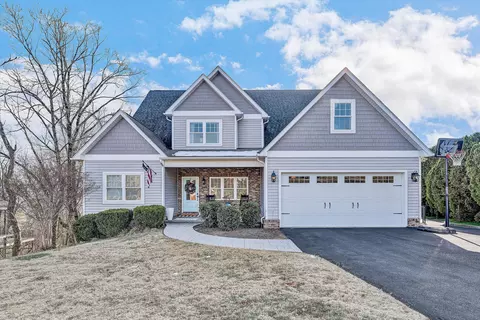 4524 Rosecrest Rd, Roanoke, VA 24018