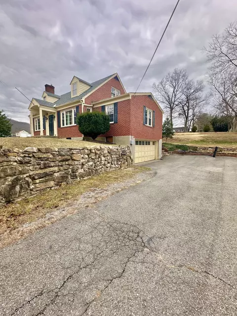 2714 Jackson River Rd, Covington, VA 24426 photo 7