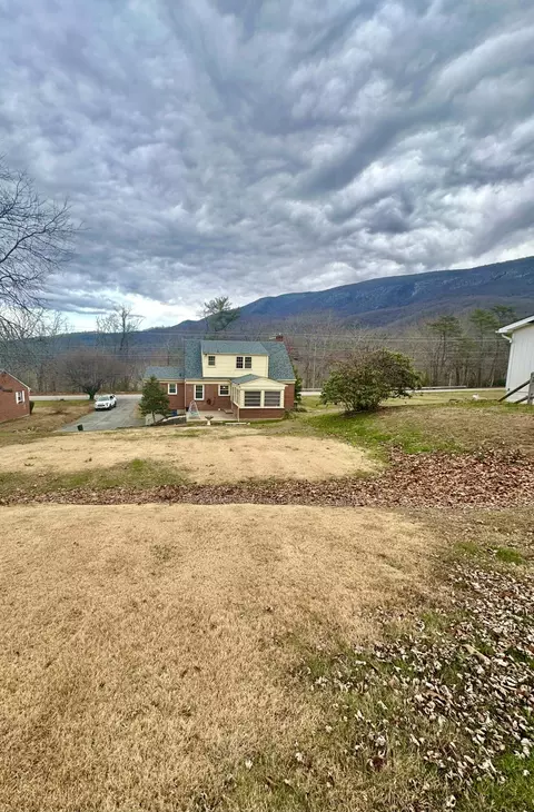 2714 Jackson River Rd, Covington, VA 24426 photo 12