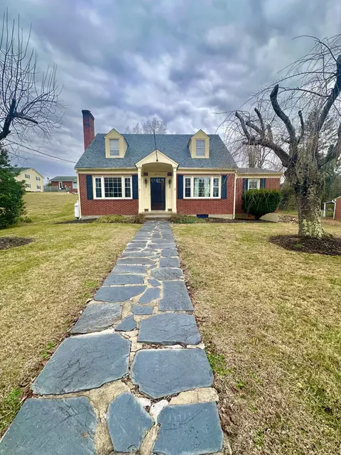 2714 Jackson River Rd, Covington, VA 24426 photo 3
