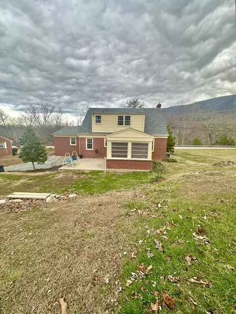 2714 Jackson River Rd, Covington, VA 24426 photo 10