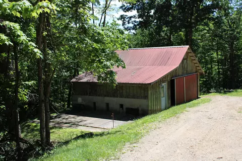 Exterior - 7923 Poor Mountain Rd, Bent Mountain, VA 24059 photo 3 of 18