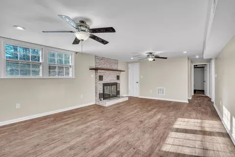 Living - 7923 Poor Mountain Rd, Bent Mountain, VA 24059 photo 5 of 5