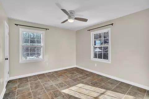 Bedroom - 7923 Poor Mountain Rd, Bent Mountain, VA 24059 photo 3 of 4