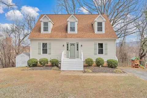 3 N Rome Dr, Roanoke, VA 24019