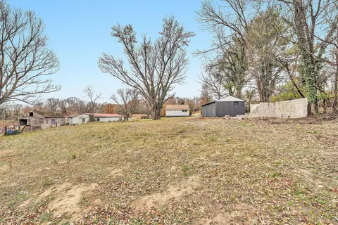 Exterior - 809 Ward St, Roanoke, VA 24017 photo 2 of 2