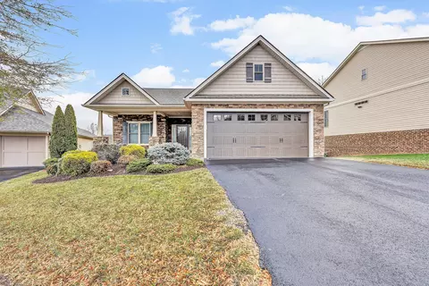 7125 Linn Cove Ct, Roanoke, VA 24018